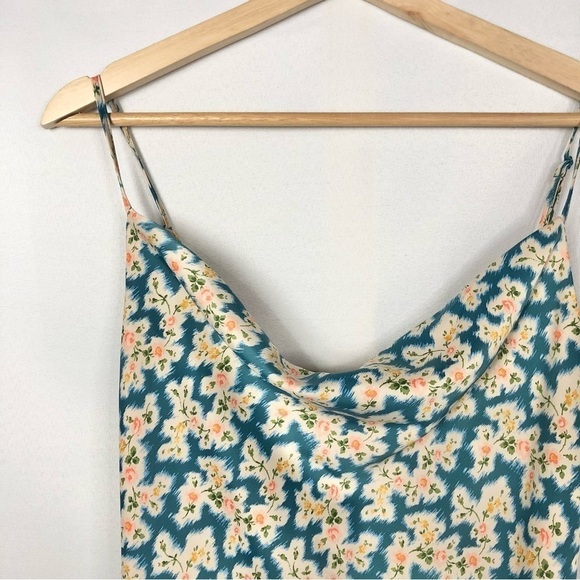 Urban Outfitters UO Mallory Cowl Neck Slip Mini Dress Blue Floral L - Picture 3 of 3